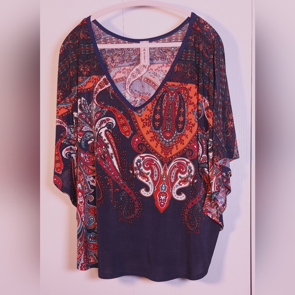 Mode Fabuleux Paisley Print Top Colorful Batwing Sleeves Size 2X Flowy Boho